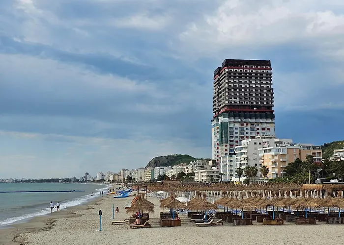 Blue Studio, Modern & Beachfront - By Beta Premium *