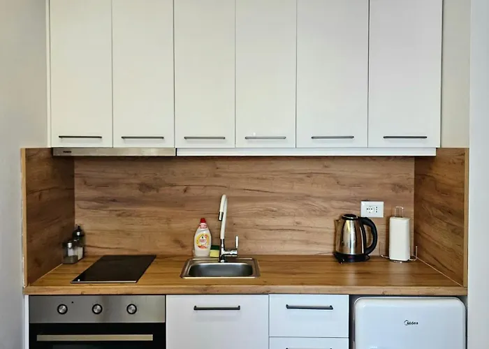 Blue Studio, Modern & Beachfront - By Beta Premium